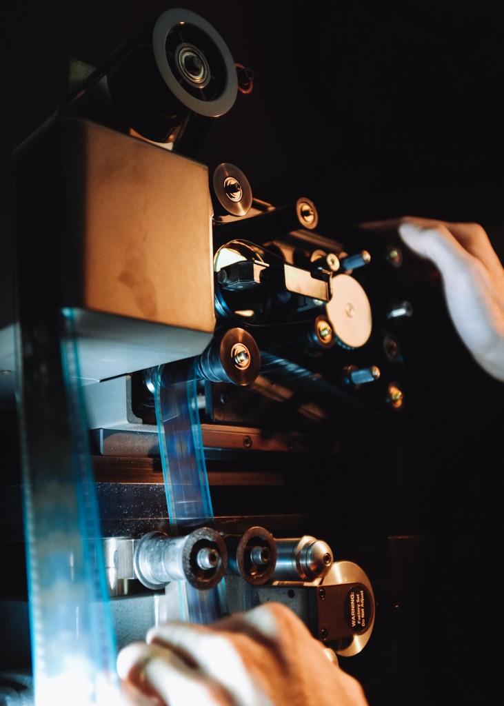 Cinema Monumental - Mariana Castro